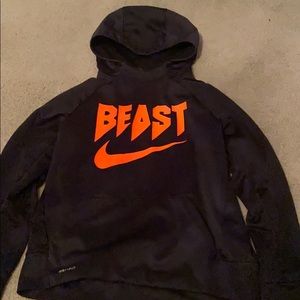 nike sweatshirt